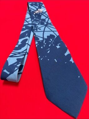 Hanae Mori designer silk tie!